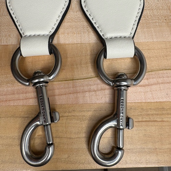 Marc Jacobs Cream Strap - Picture 2 of 6